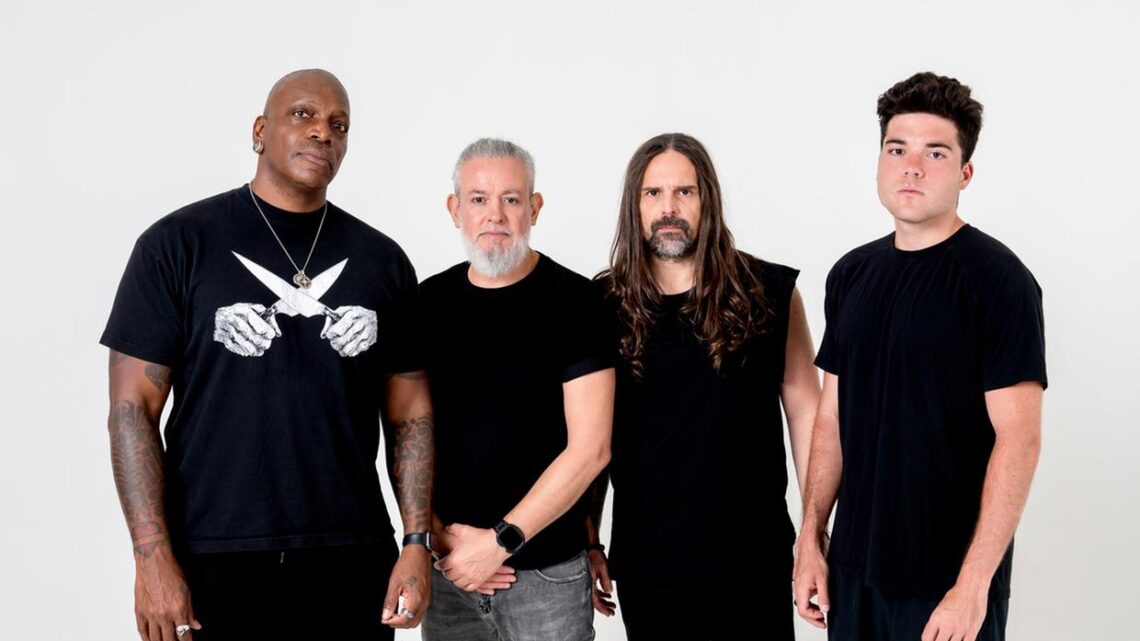 Banda sepultura em fundo branco