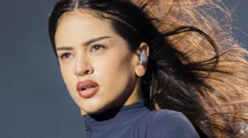 Rosalia ao vivo, em foto de reprodução do Instagram